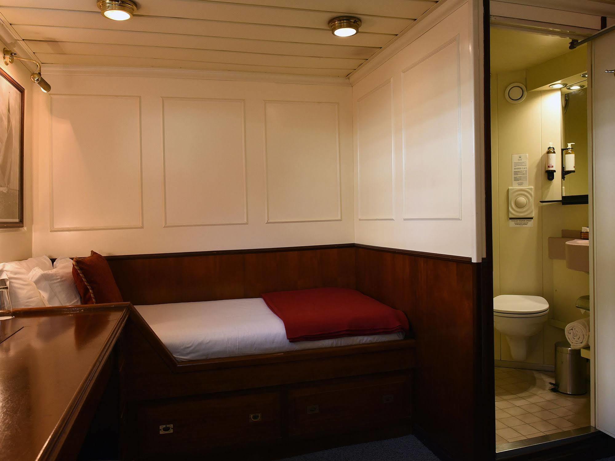 Invicta Ribeira Boat Hotel Porto Ngoại thất bức ảnh